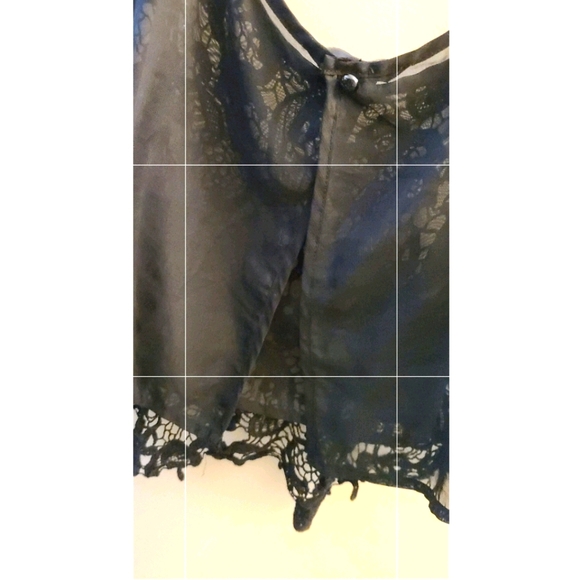 Crop Top - Picture 2 of 3